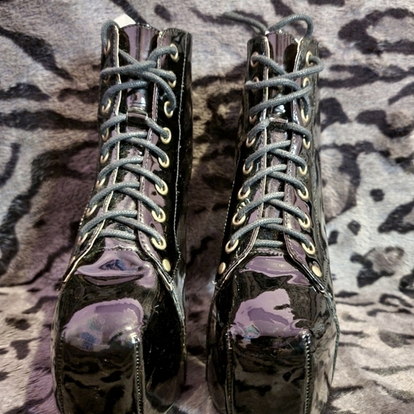 NWOB Jeffrey Campbell Lita Platform Heels Patent Leather Lucite Heel - Picture 2 of 3